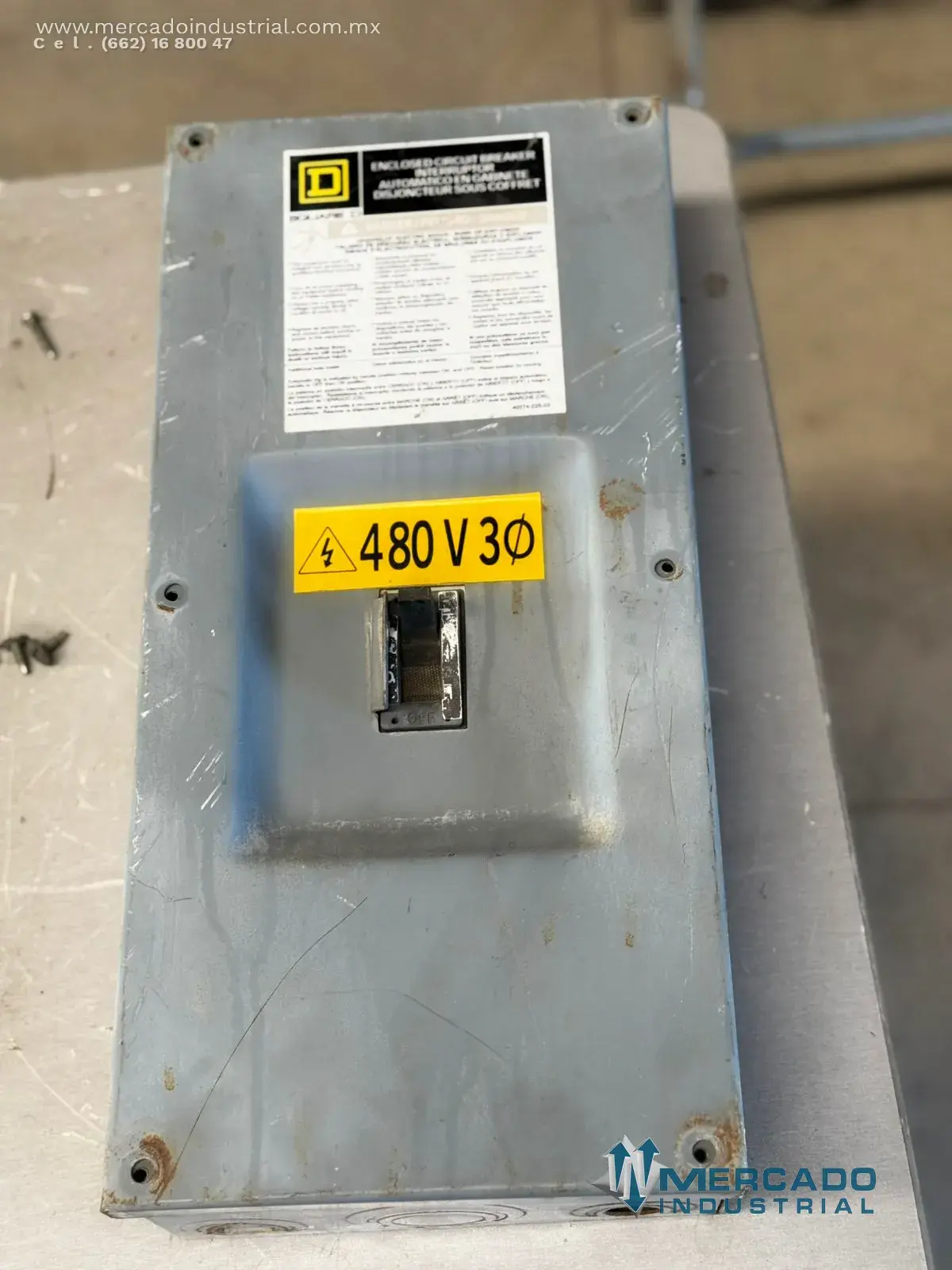 Interruptor de seguridad 30A 240V modelo FAL32030 marca SQUARE D - imagen 1