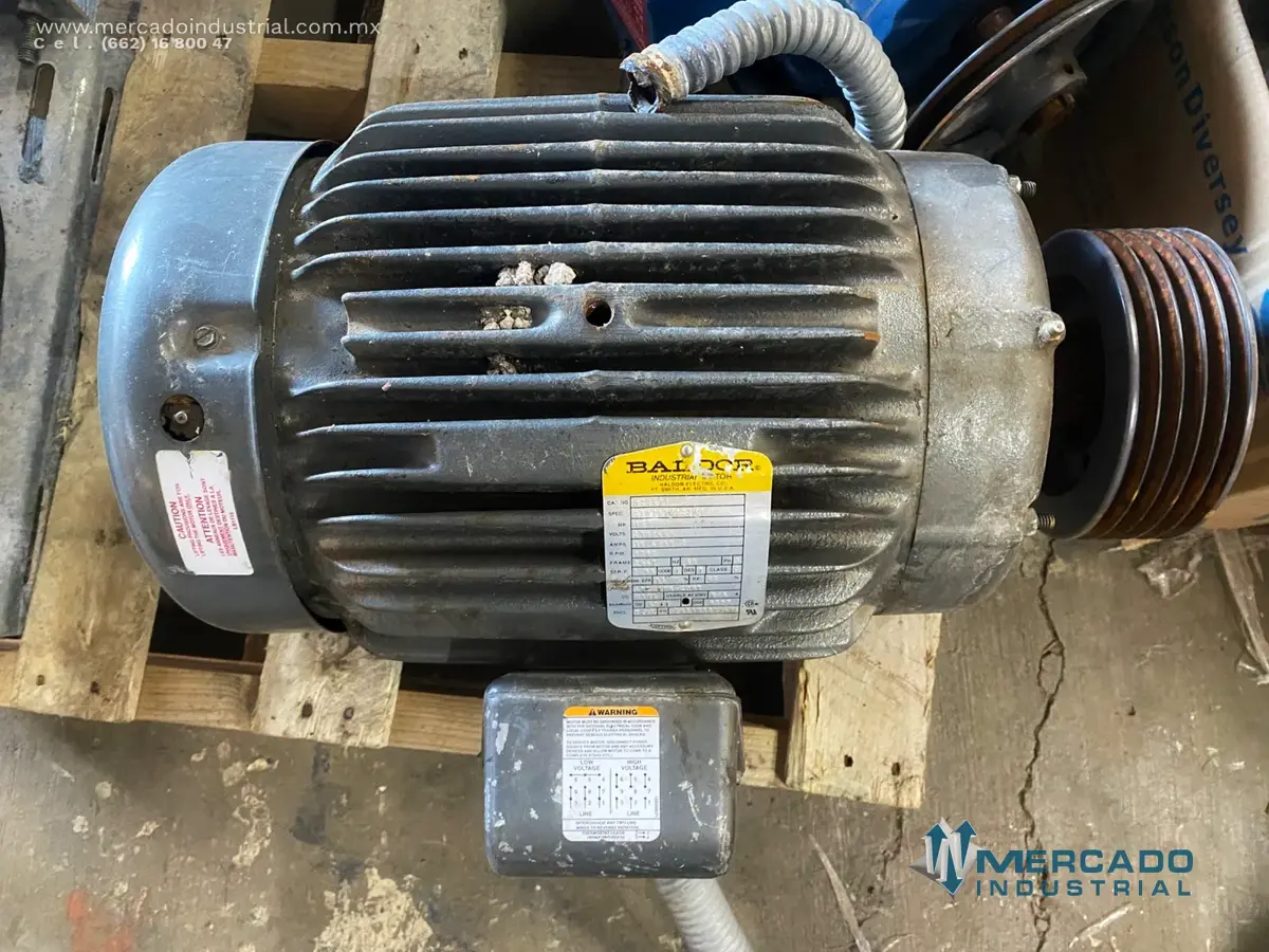 Motor eléctrico 15 HP 4 polos 1760 RPM marca Baldor - imagen 1
