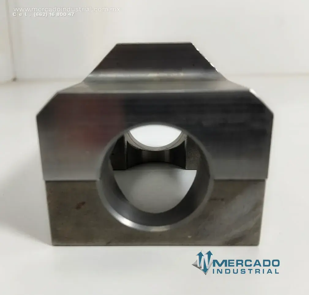 Adaptador parte 414-307 marca YORK - imagen 1