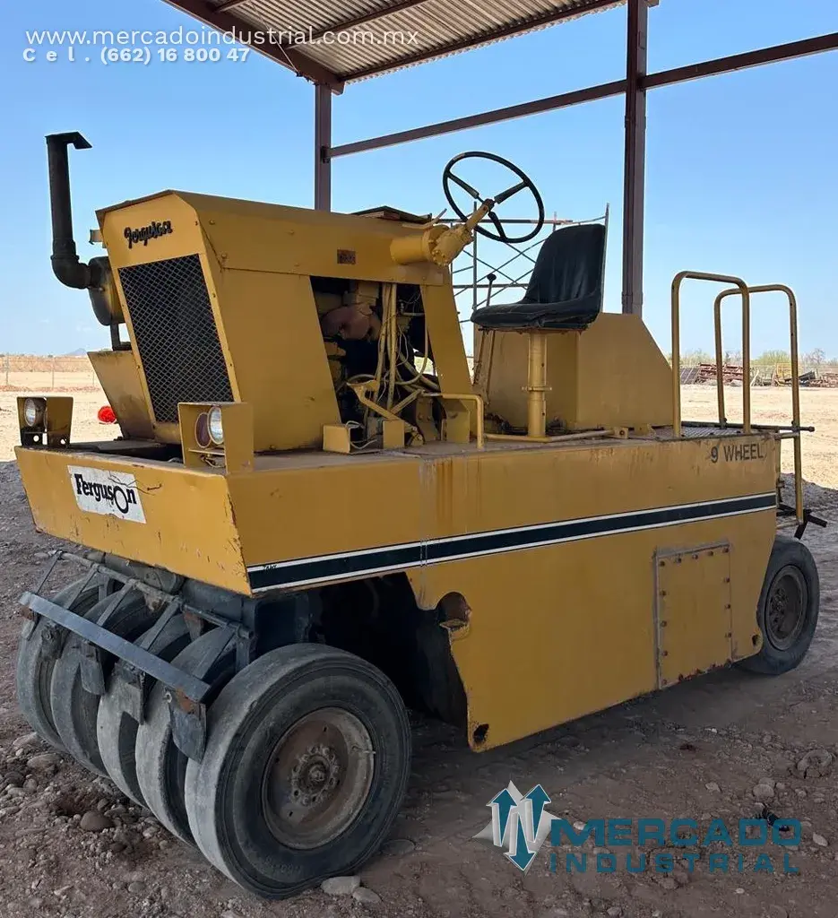 Compactador neumático año 1987 marca FERGUSON - imagen 1
