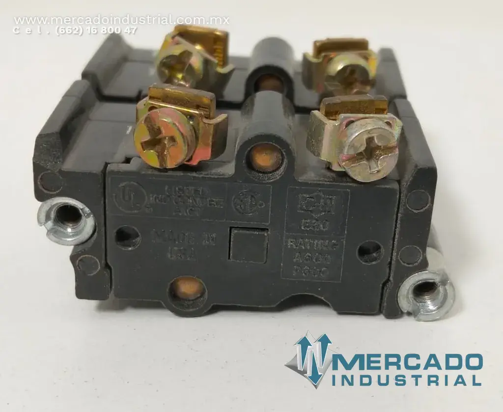 Bloque de contacto 1 NA y 1 NC modelo E30KLA3 marca CUTLER-HAMMER - imagen 1
