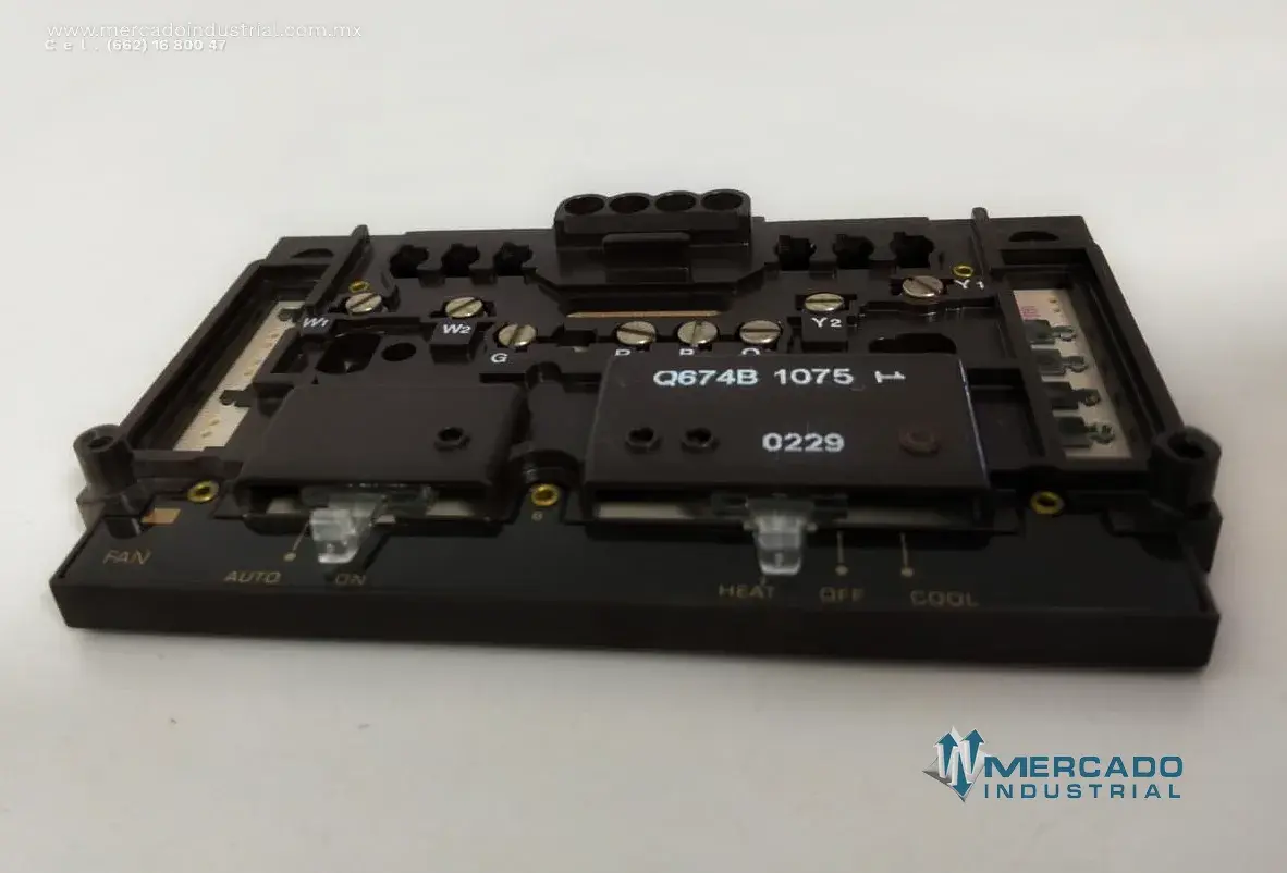 Subbase para termostato modelo Q674B1075 marca HONEYWELL - imagen 1