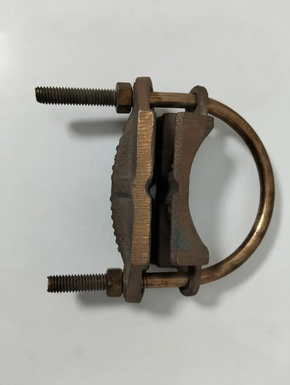 Abrazadera de bronce 3" marca BURNDY - imagen 1