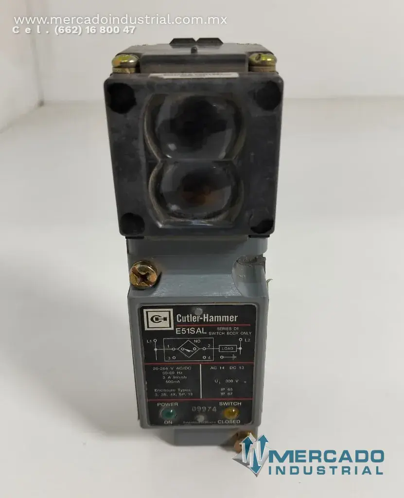 Sensor fotoeléctrico rectangular modelo E51ALP1 marca Cutler Hammer - imagen 1