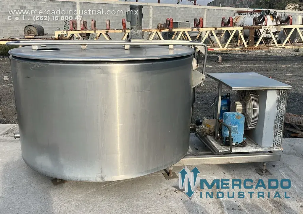 Tanque enfriador de acero inoxidable de 2000L con sistema de agitación marca TEISA - imagen 1