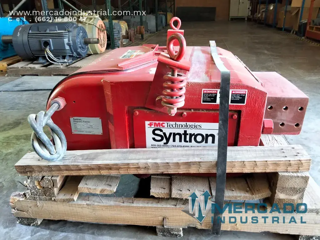 Alimentador vibratorio electromagnético 460 V 2.5 A modelo BF-50-C-DT marca SYNTRON - imagen 1