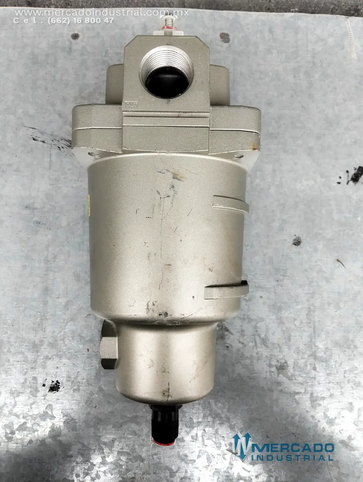 Filtro regulador de aire 145 PSI modelo AMH550C-N10D-I marca SMC - imagen 1