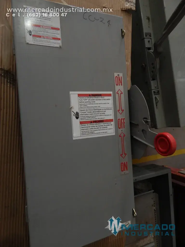 Interruptor de seguridad de doble tiro 30 AMP 600 V marca Cutler Hammer - imagen 1