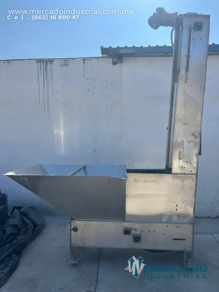 Elevador de plástico con tolva de recepción en acero inoxidable marca Anderson - imagen 1