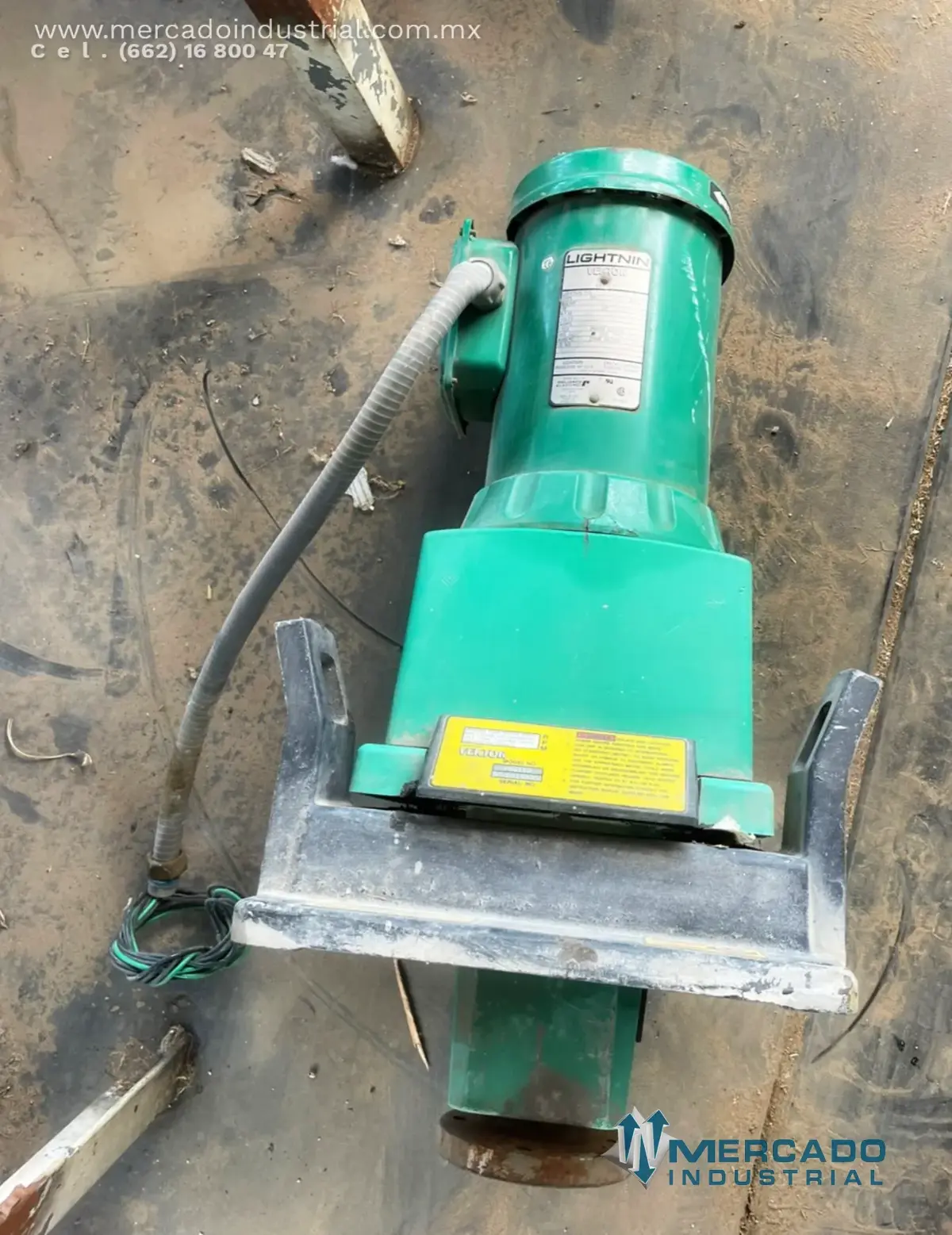 Mezclador industrial 1.5 HP modelo V6Q110 marca LIGHTNIN - imagen 1