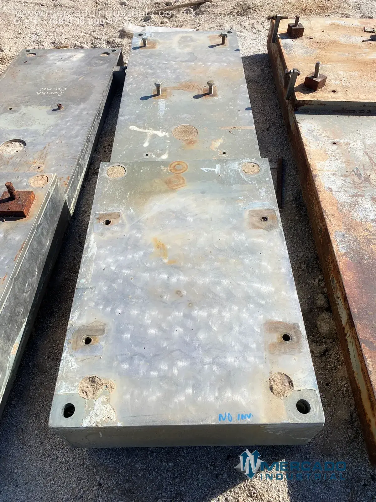 Base rectangular de acero inoxidable 2.03m x 56 cm - imagen 1