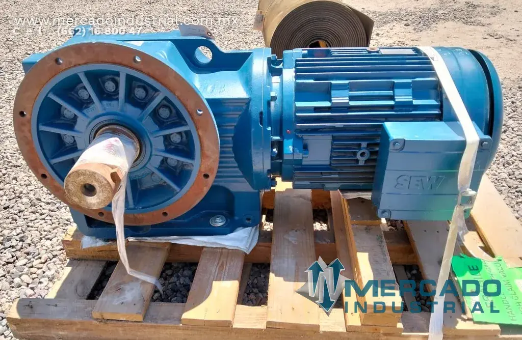 Motorreductor 50 HP 36.25:1 relación 1785 RPM modelo K127 DRN225S4/C/DH marca SEW-EURODRIVE - imagen 1
