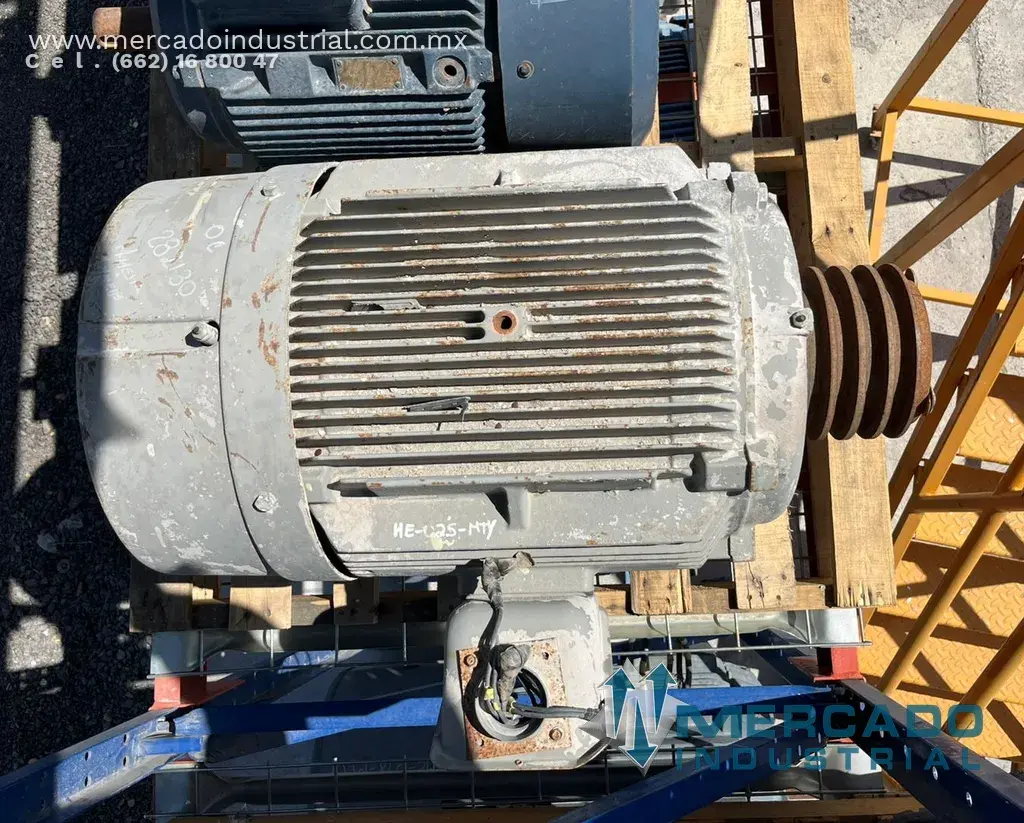 Motor eléctrico 40 HP 8 polos 885 RPM marca SIEMENS - imagen 1