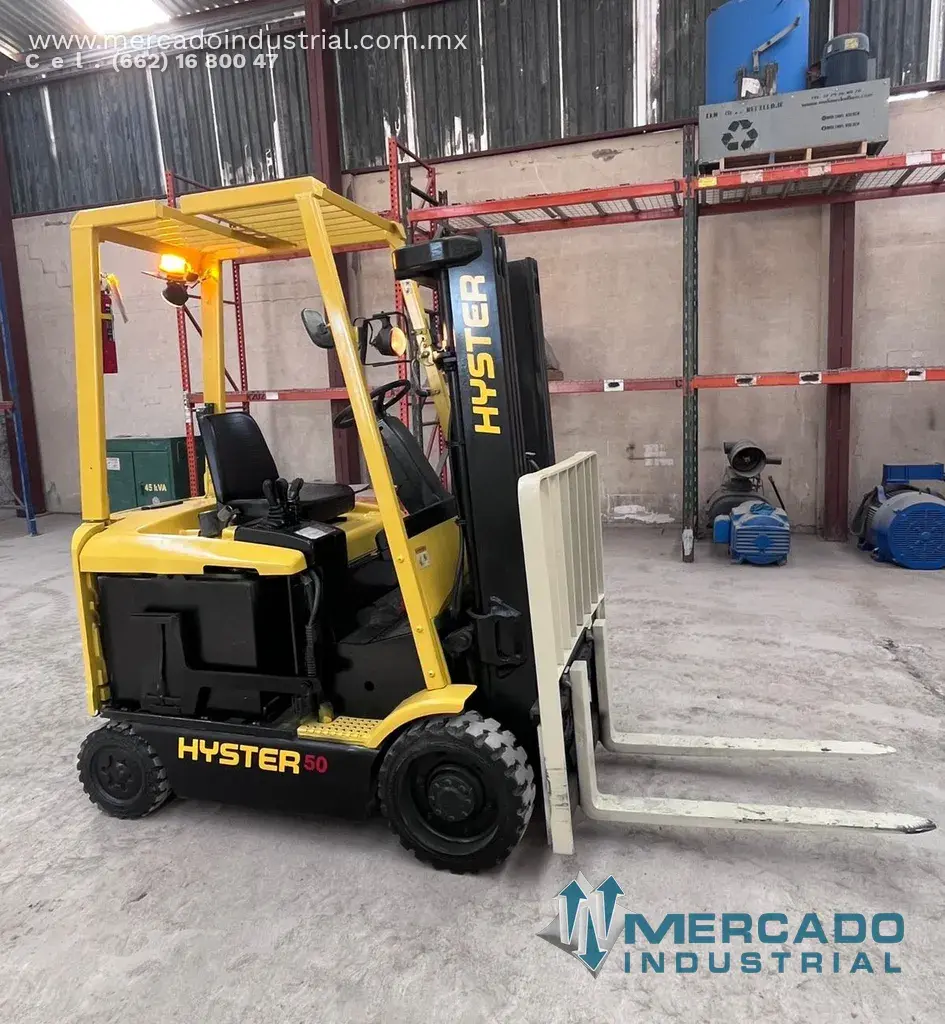 Montacargas eléctrico 3000KG modelo E50Z marca HYSTER - imagen 1