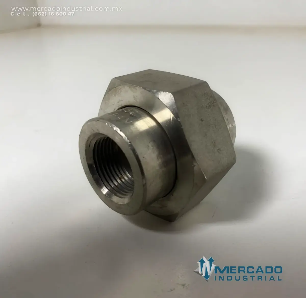 Tuerca unión hexagonal de acero inoxidable 3/4" - imagen 1