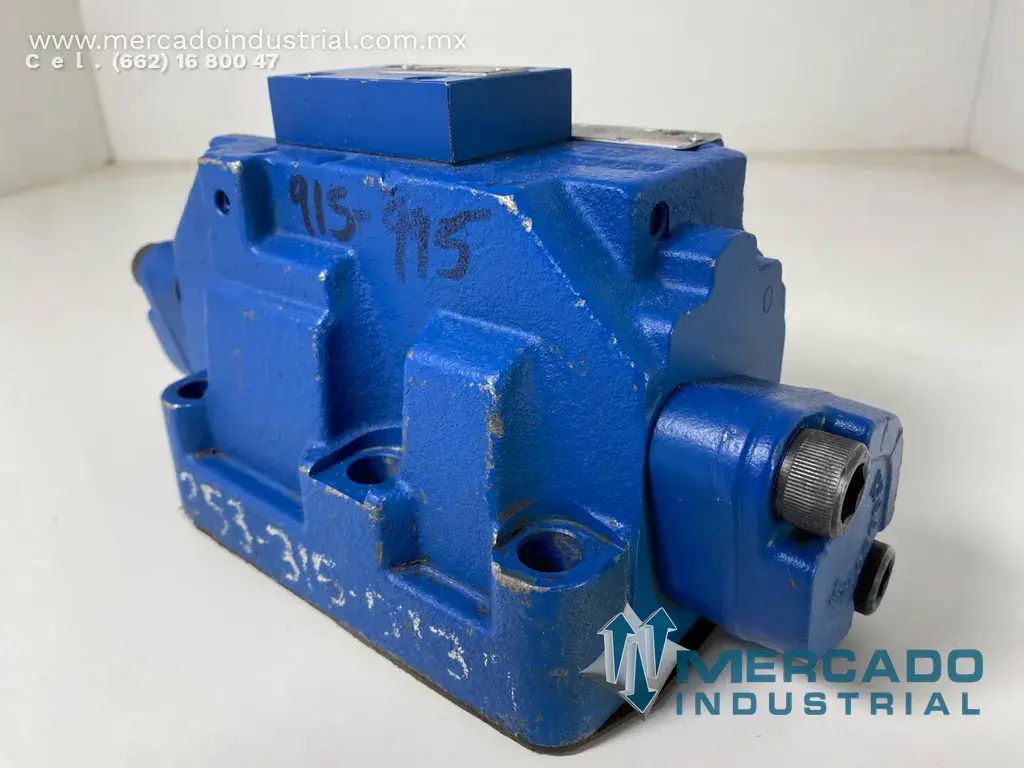 Válvula hidráulica direccional 4 vías modelo 4WH-22C76/V SO43A-557 marca Bosch Rexroth - imagen 1