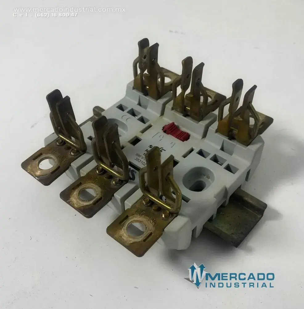 Porta fusible NH00 tripolar 160 A 690 V 120 KA marca DF Electric - imagen 1