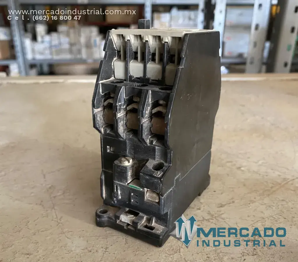 Contactor 5 AMP 3 polos modelo 3TB42 marca SIEMENS - imagen 1