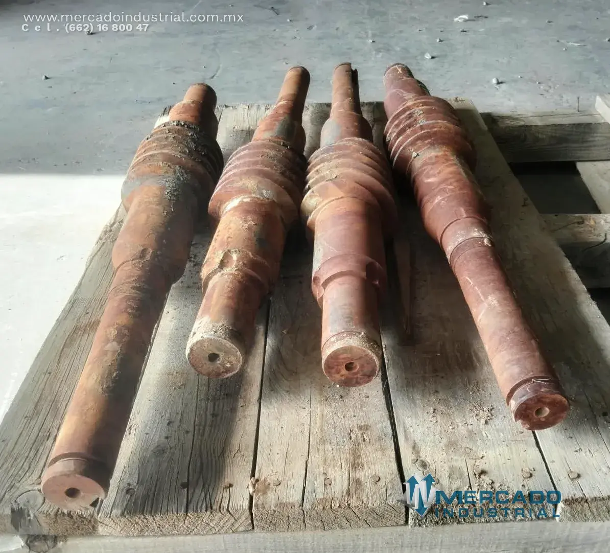 Ejes con tornillo sin fin mecanizados 40 x 6" para mecanismos de espesadores - imagen 1
